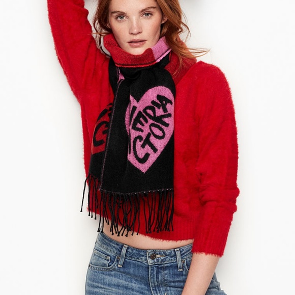 ❌SOLD❌ Victoria’s Secret Black Scarf - NWT - Picture 2 of 5